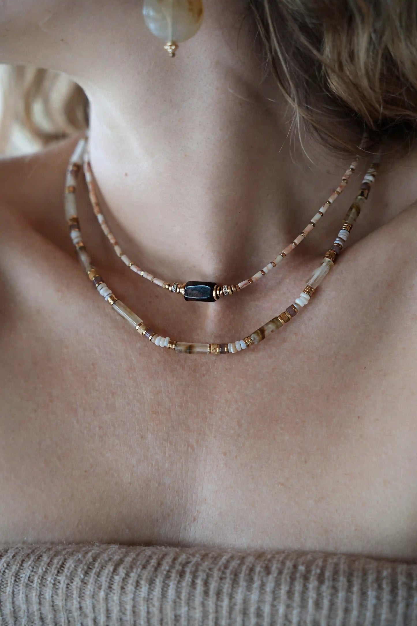 Multicolored pearl necklace