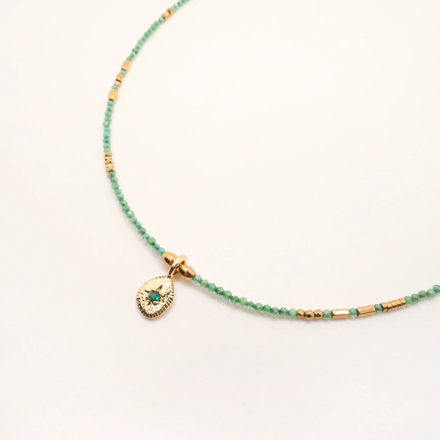 Collier Ezra vert