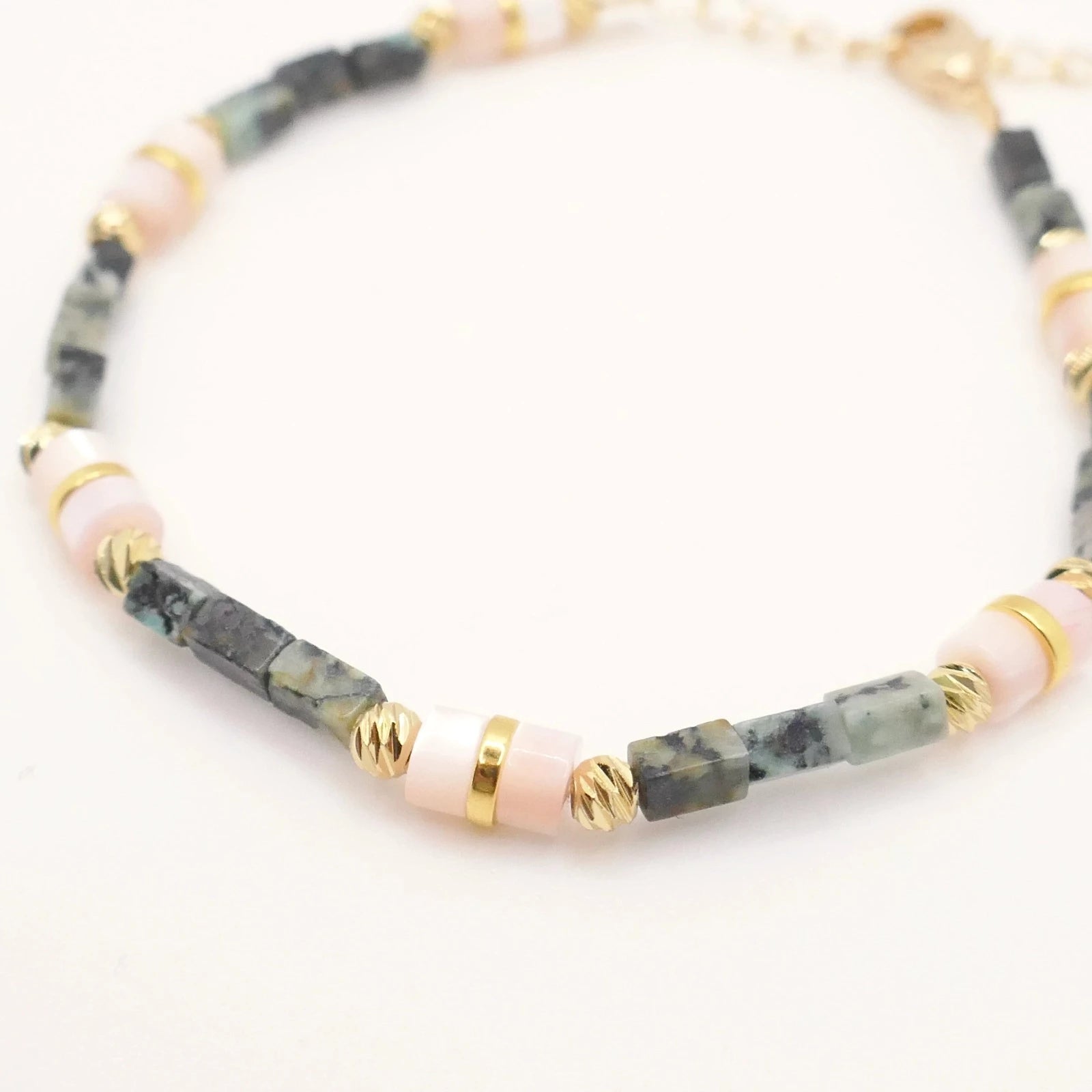 Bracelet vert, rose poudré et or pour femme