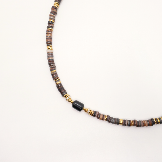 Collier Lonnie