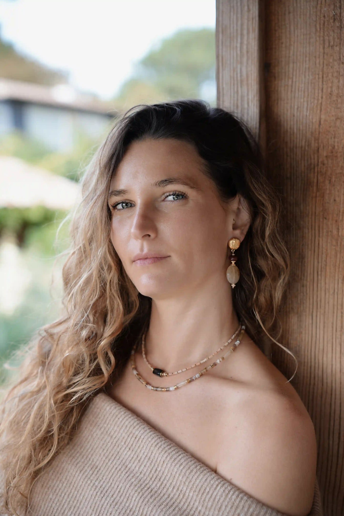 Boucles d'oreilles Antoinette beiges
