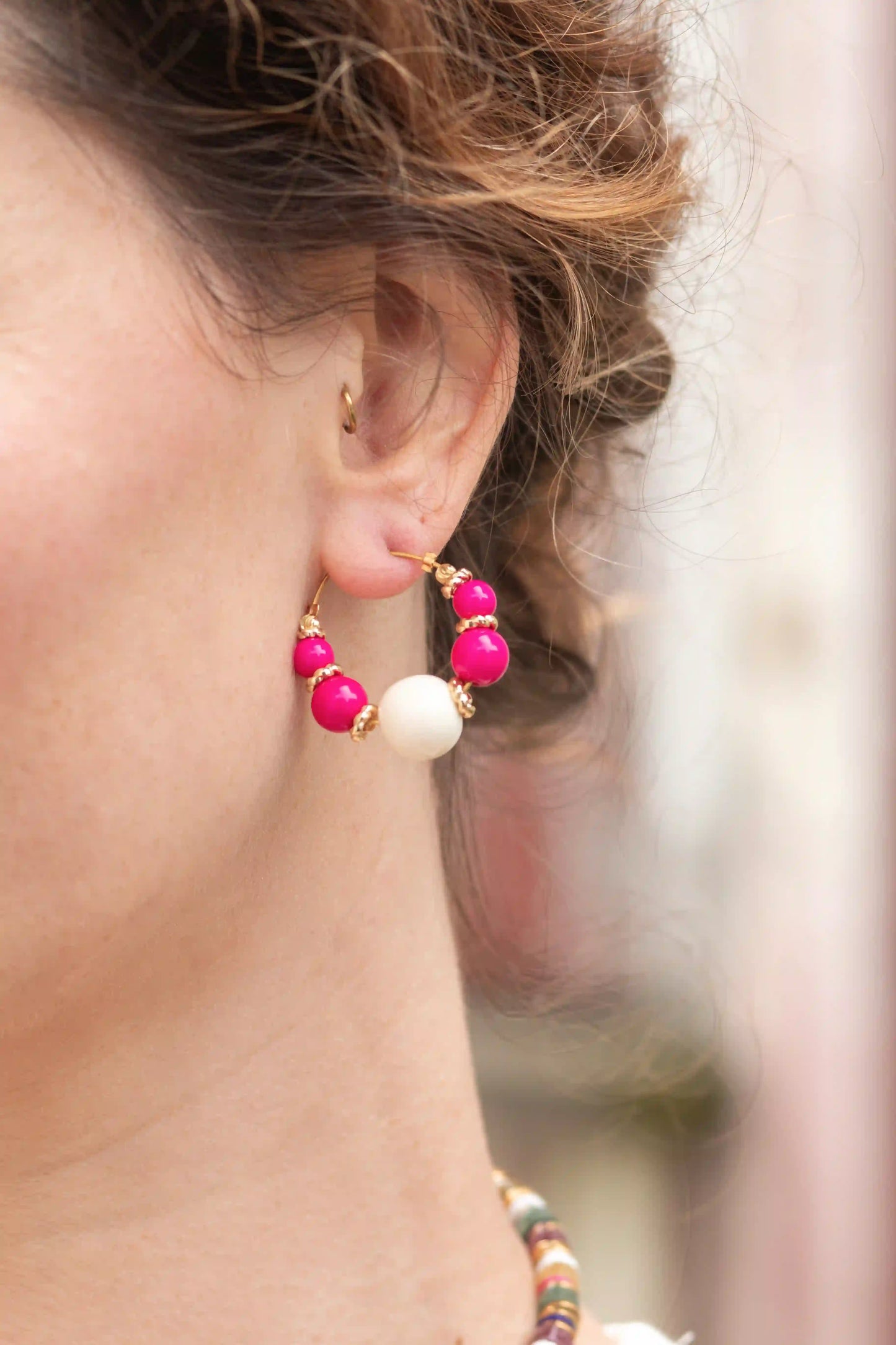 boucles d'oreilles perles roses