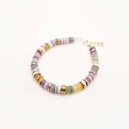 Bracelet en perles heishi type surfeur aux couleurs pastel