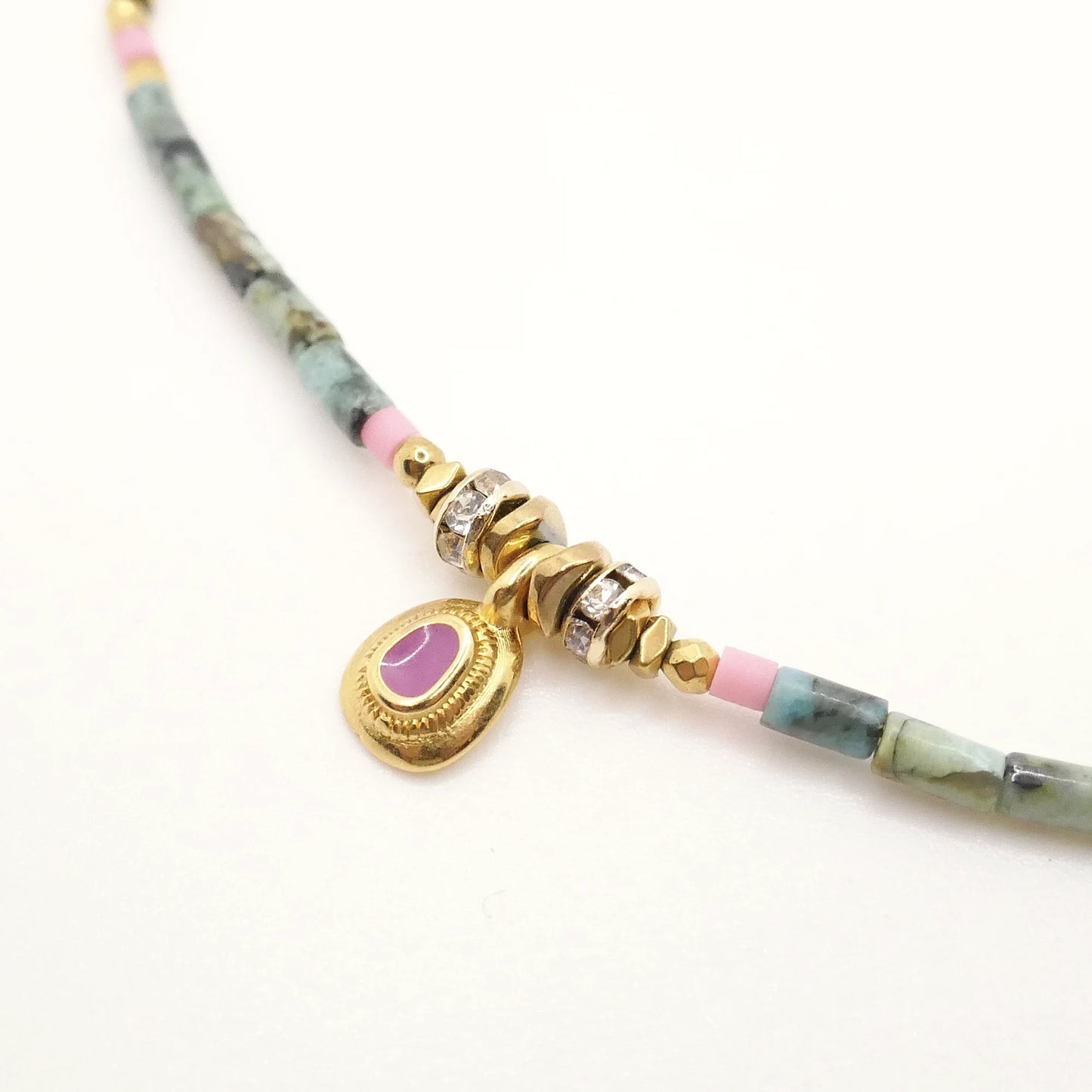 Multicolored pearl necklace