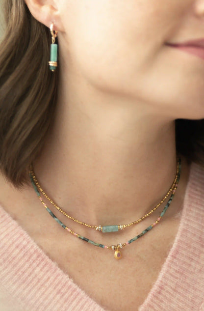 Multicolored pearl necklace