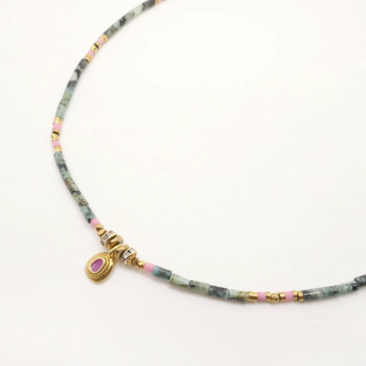 Multicolored pearl necklace