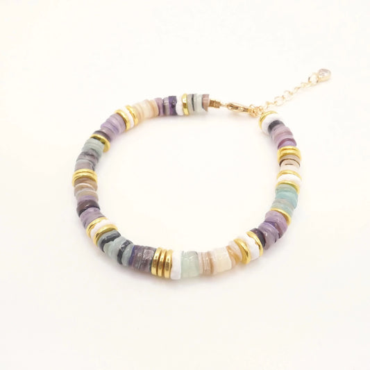 Bracelet multicolore en perles Heishi et plaqué or