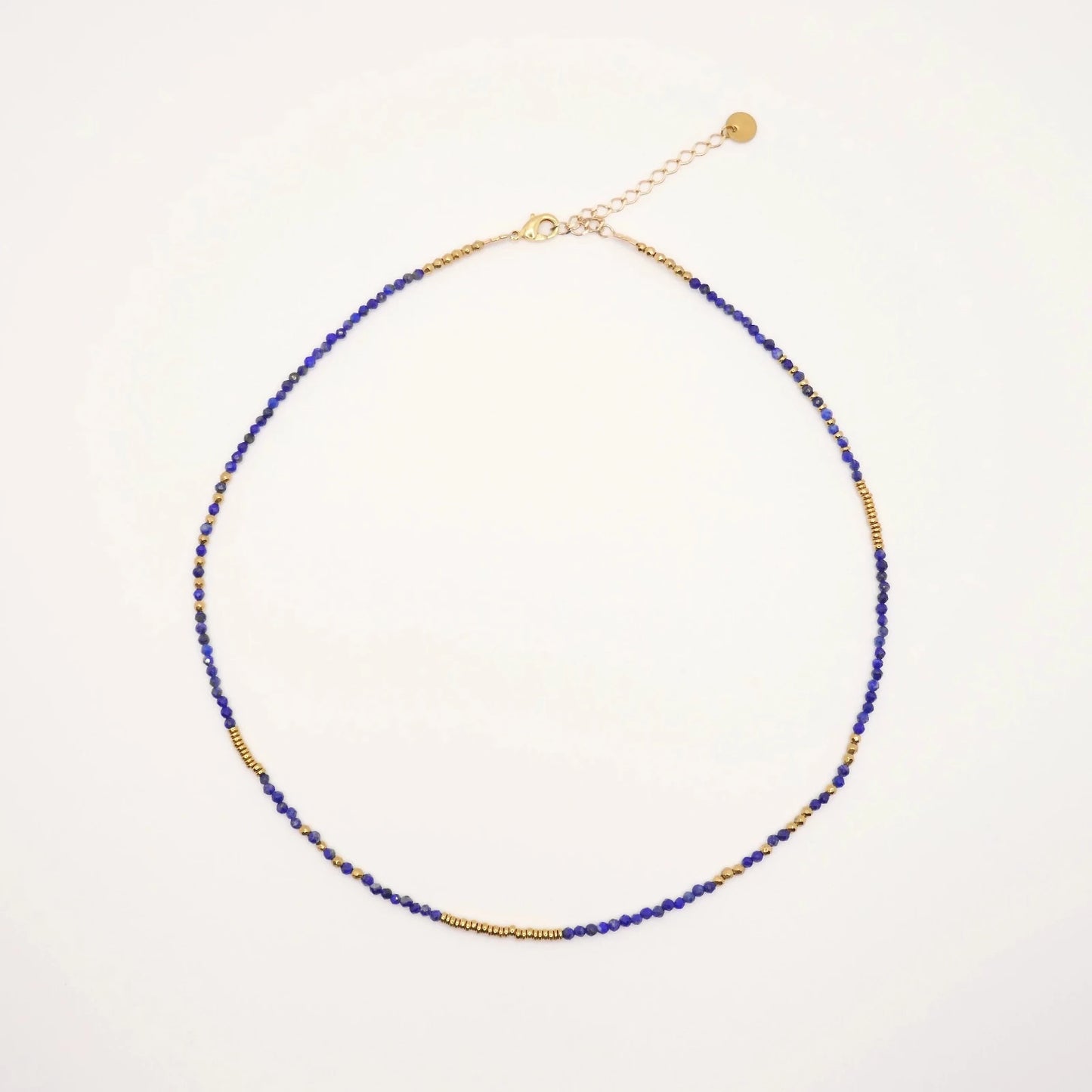collier en perles pour femme de couleurs or et bleu