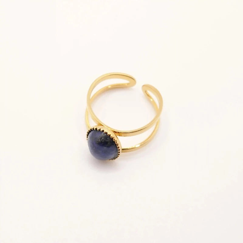 bague en or pour femme avec pierre semi-précieuse de lapis lazuli bleue